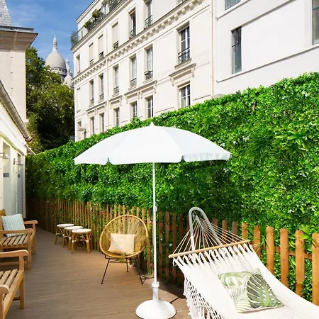 Hostel Le Village Montmartre *