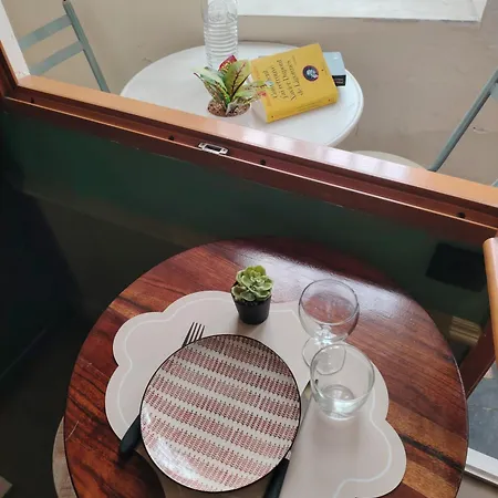 Le Village Montmartre Vandrarhem Paris