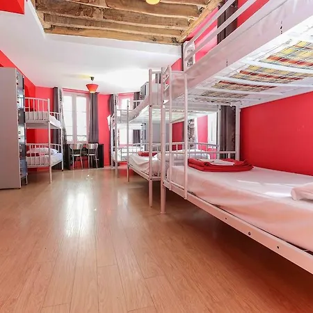 Hostal Le Village Montmartre By Hiphophostels *
