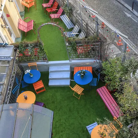 Hostal Le Village Montmartre By Hiphophostels *