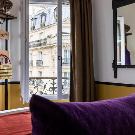 بيت شباب لو فيليدج مونمارتر باي هيفوفوستيل باريس