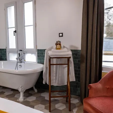 Le Village Montmartre By Hiphophostels Hostal París