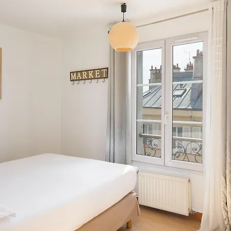 Hostal Le Village Montmartre By Hiphophostels París