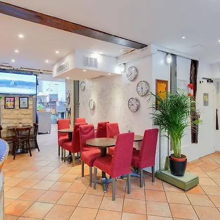 Le Village Montmartre By Hiphophostels Hostal