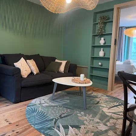 Hostal Le Village Montmartre By Hiphophostels *