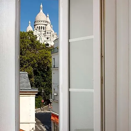 بيت شباب Le Village Montmartre *
