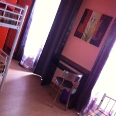 Hostel Le Village Montmartre *