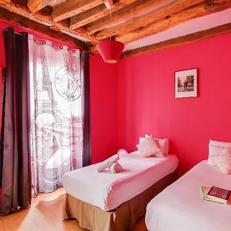 Hostal Le Village Montmartre By Hiphophostels París