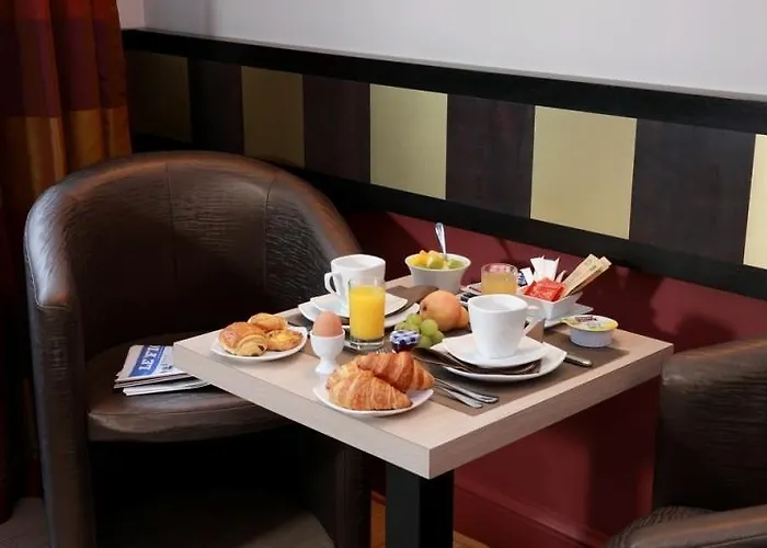 Le Village Montmartre * Paris