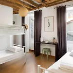 Auberge de jeunesse Le Village Montmartre By Hiphophostels *